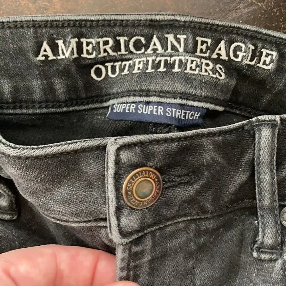 American Eagle Super Hi-Rise Shortie